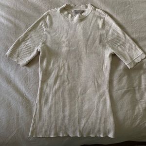 Ribbed beige H&M sweater tee